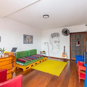hostel-casa-azul.topsaopaulohotels.com/