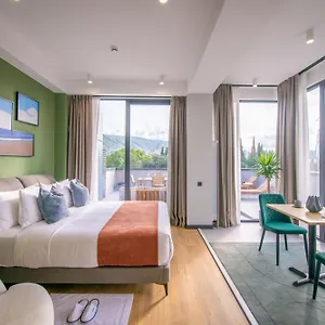 Qstay Gratus 5* تبليسي